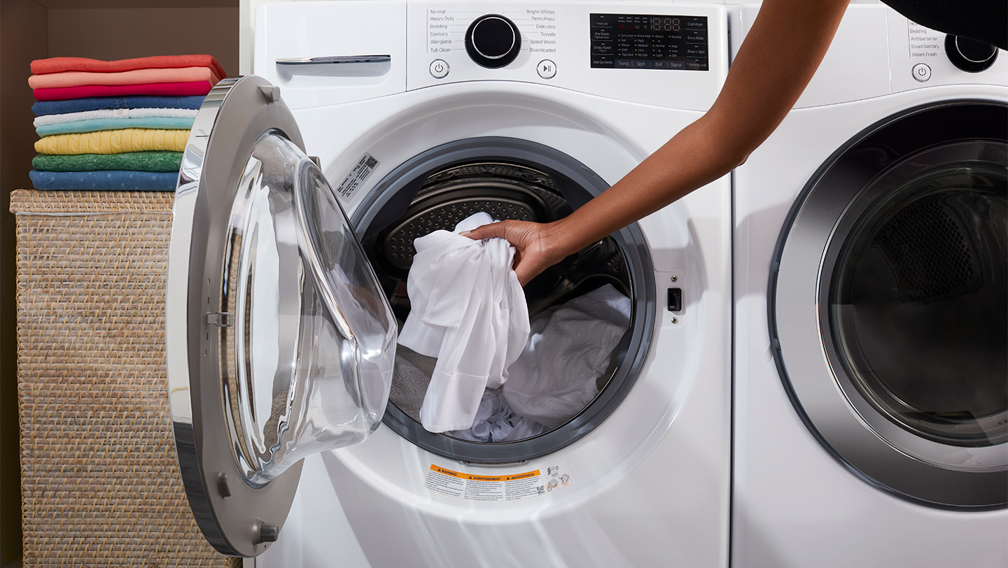 How to Wash White Clothes in the Washer